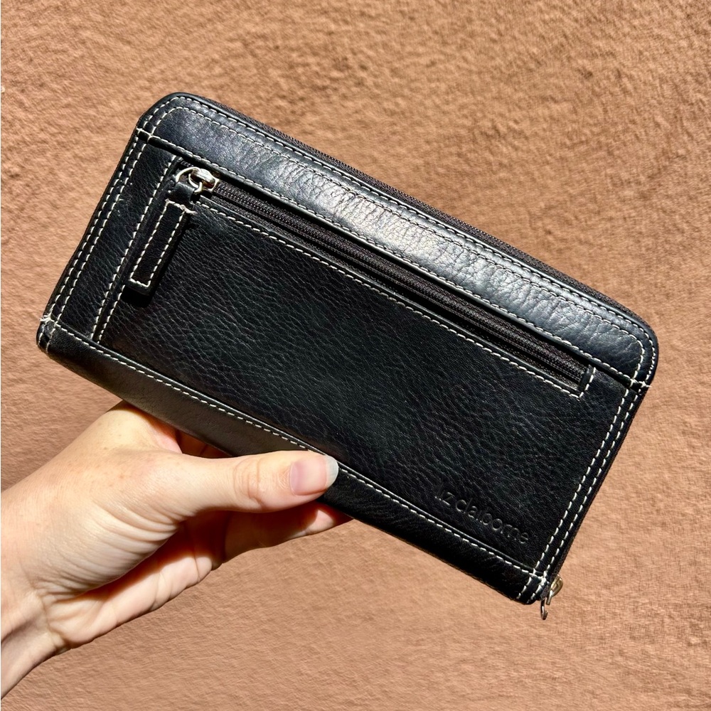Liz Claiborne Black Leather Zip Wallet